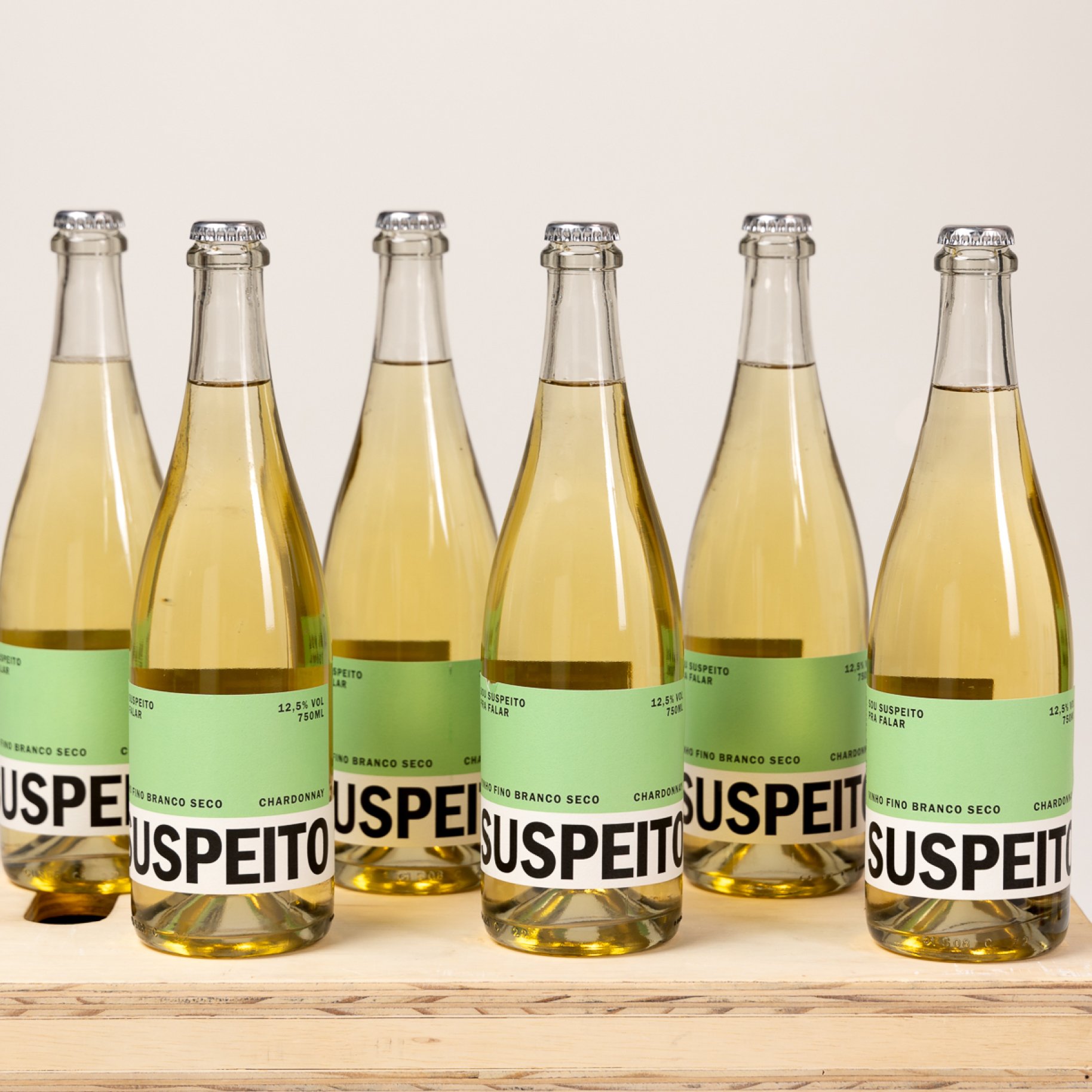 Caixa de Vinho Branco Chardonnay | Suspeito Vinho