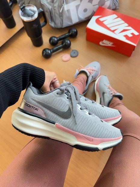 Tênis Nike zoom x | Raquel a la mode