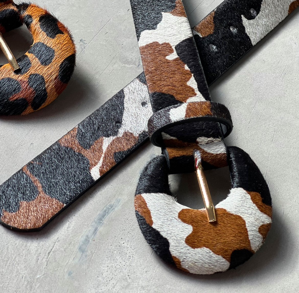 Cow Lua Cinto Meia Lua Cow Print em Couro Legítimo | Sophi’s Collection