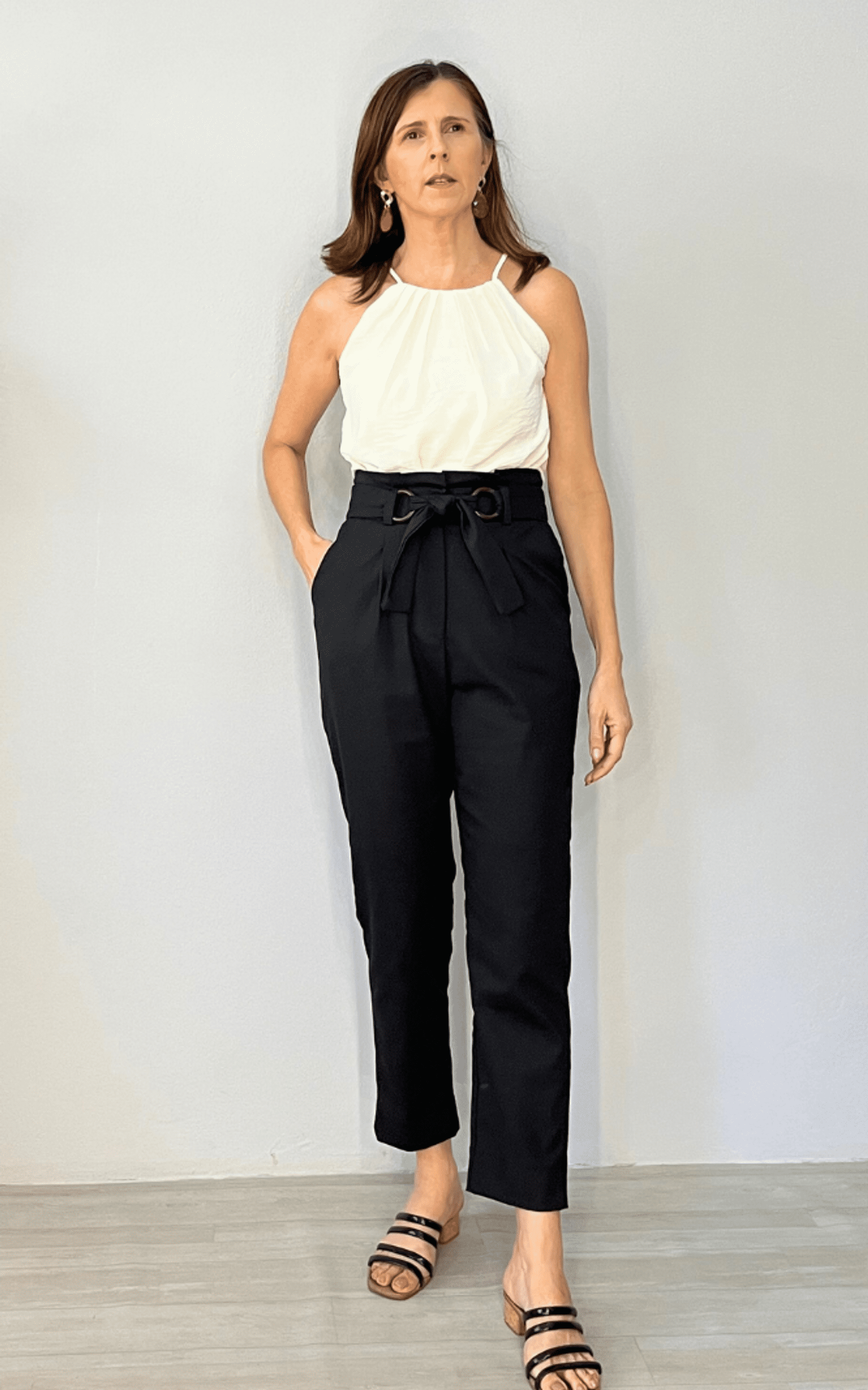 Calça Clochard Cinto Faixa com Argolas Madeira Look Belle