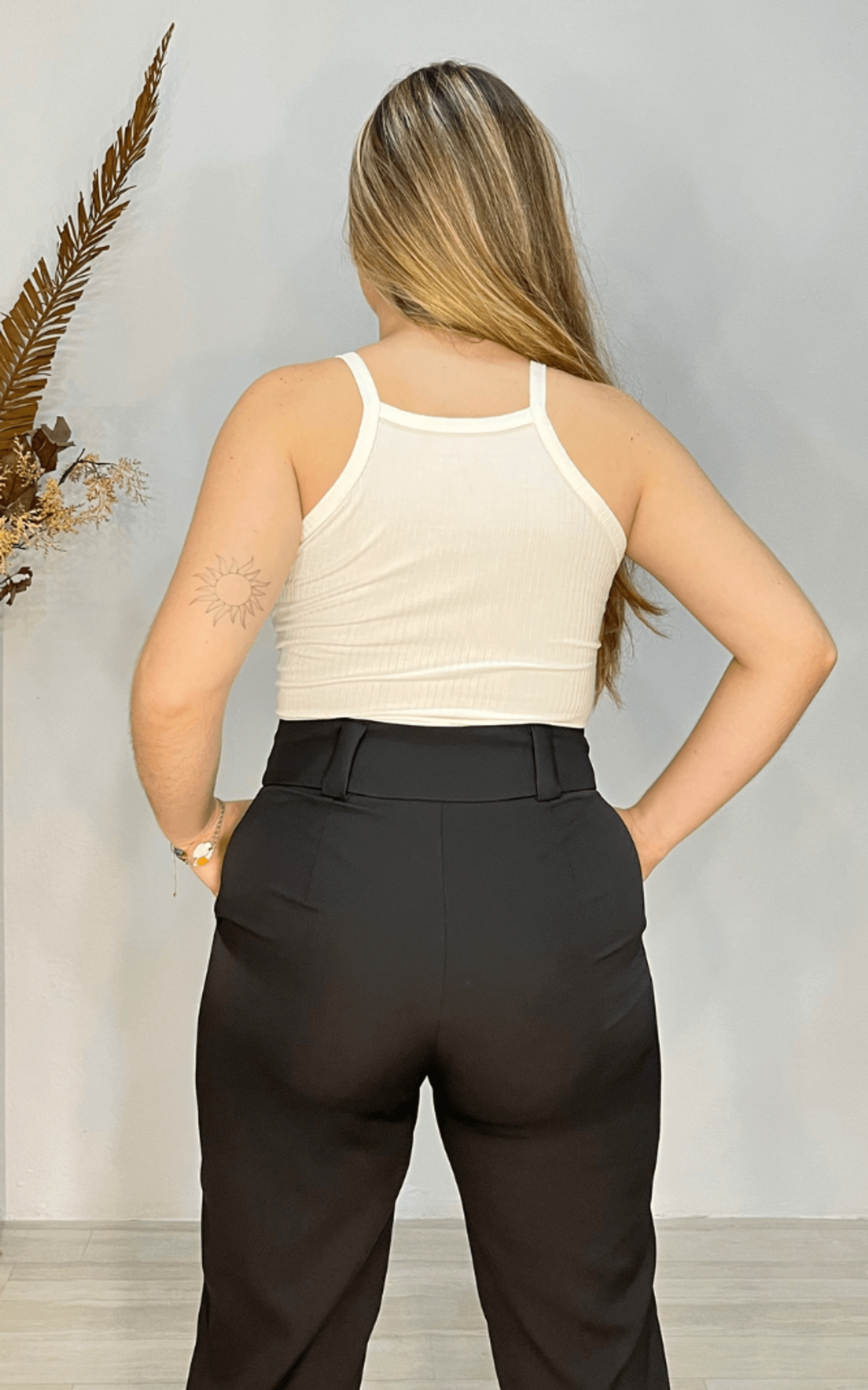 calça alfaiataria feminina look com calÃ§a social feminina Calça Alfaiataria Feminina CalÃ§a Preta Feminina Social Calça Alfaiataria  Com Pregas Na Frente E Na Barra Look Belle