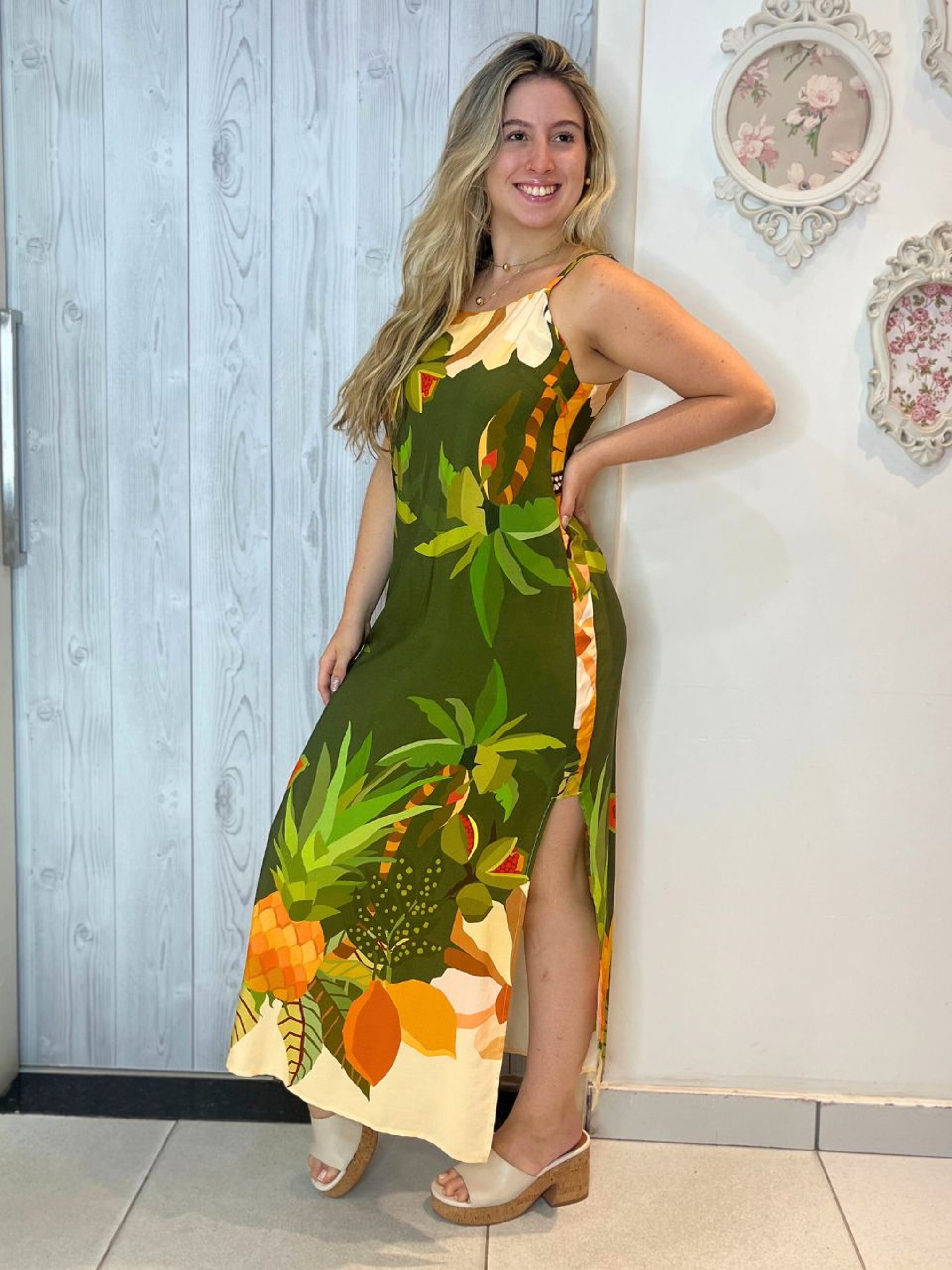 Vestido Midi Fenda Quadrada Lado Estampado Look Belle