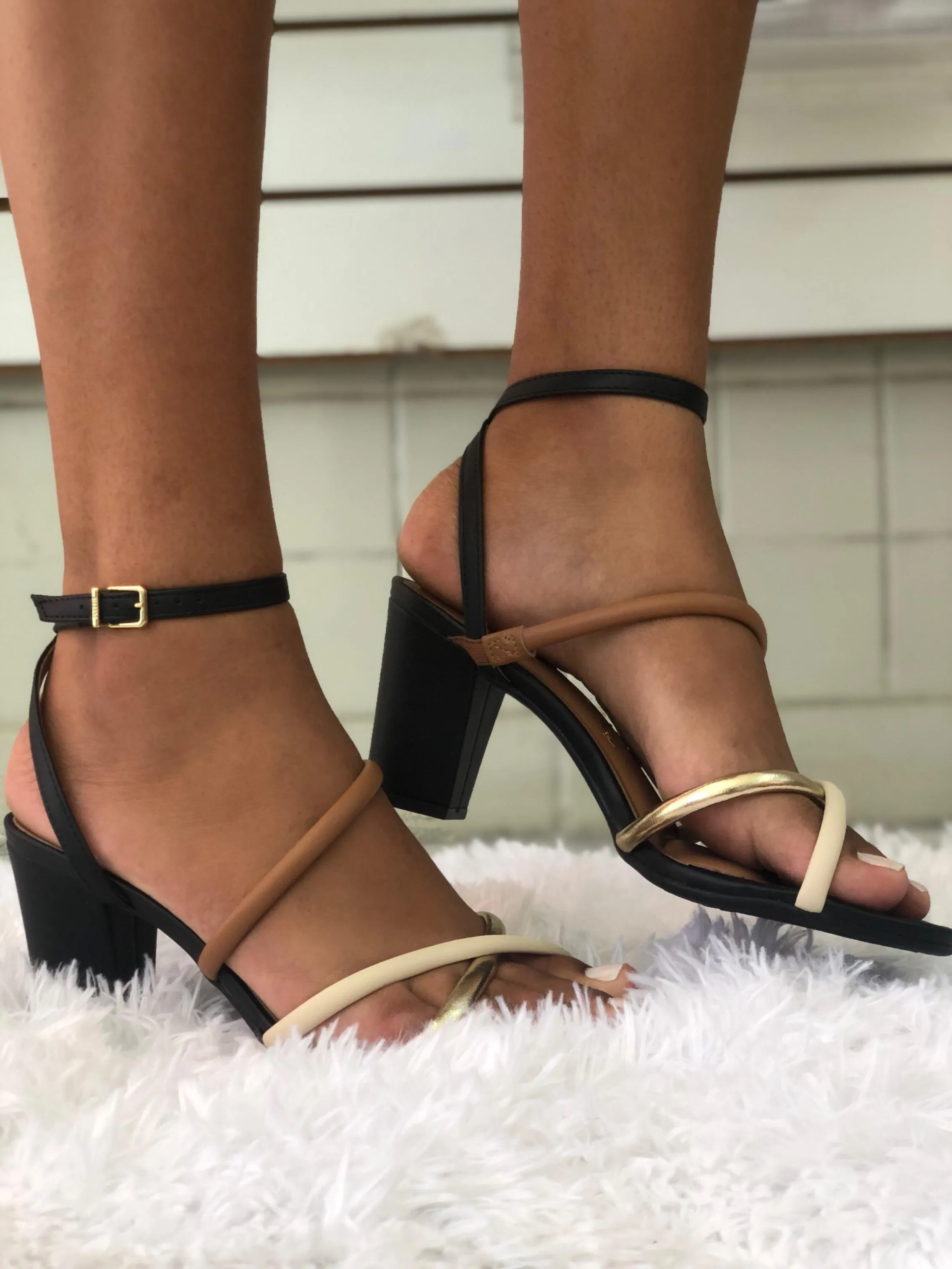 Sandalia 2024 lançamento vizzano