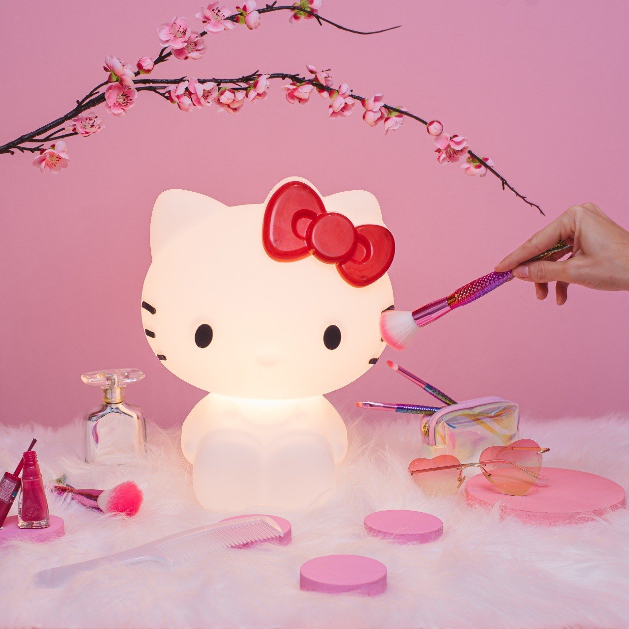LUMINÁRIA HELLO KITTY | Aquarella Paper