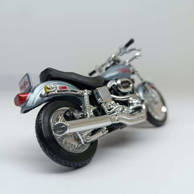 Harley Davidson 1977 FXS Low Rider | Soh Miniaturas