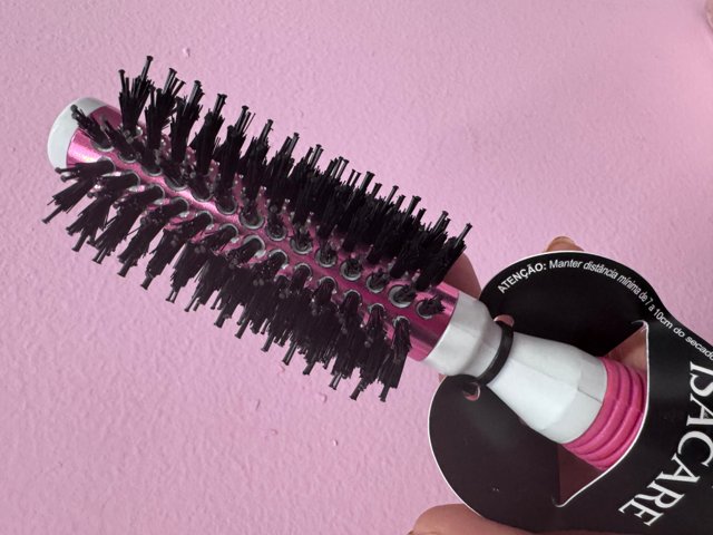 Escova Isacare Sírius Abs Tubo Alumínio Cerdas Em Nylon 20mm