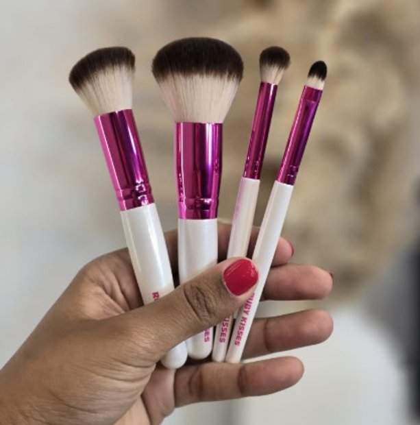 Kit de Pincéis Rosto Ruby Kisses Kiss New York | Loja de Maquiagem