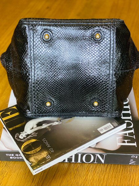 book bolsa ysl