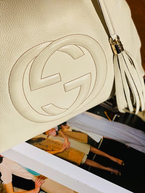 BOLSA GUCCI SOHO SHOULDER BAG