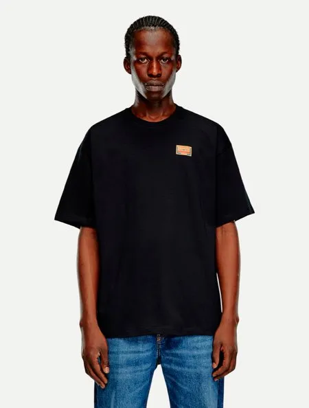 Camiseta Diesel Oversized T-Boxt N5 A14680 Preta | Adamanto Store
