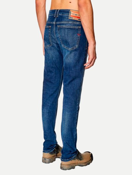 Calça Diesel Jeans Skinny Fit 1979 Sleenker L32 Pantaloni A03594