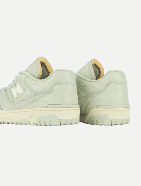 Tênis New Balance 550 Verde Claro | Adamanto Store