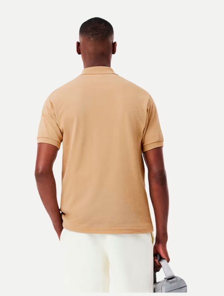 Polo Lacoste Classic Fit L121223 Cáqui | Adamanto Store