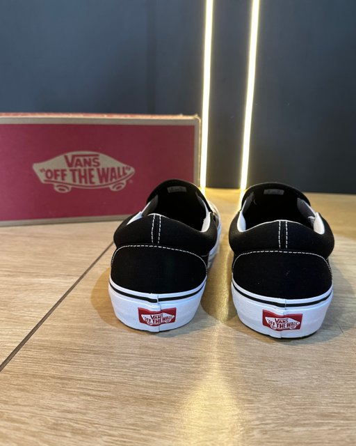 Tênis Vans Slip On Flame Skull Stradi Skate Surf