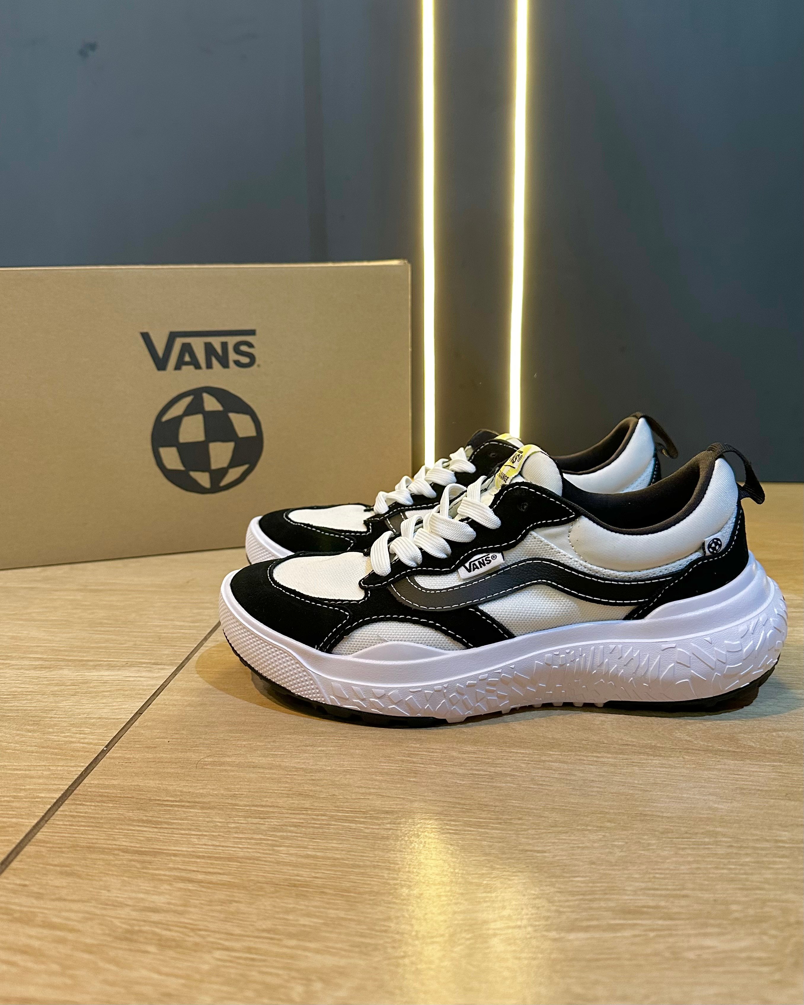 Tênis Vans Ultrarange Neo Vr3 Marshmallow | Stradi Skate Surf