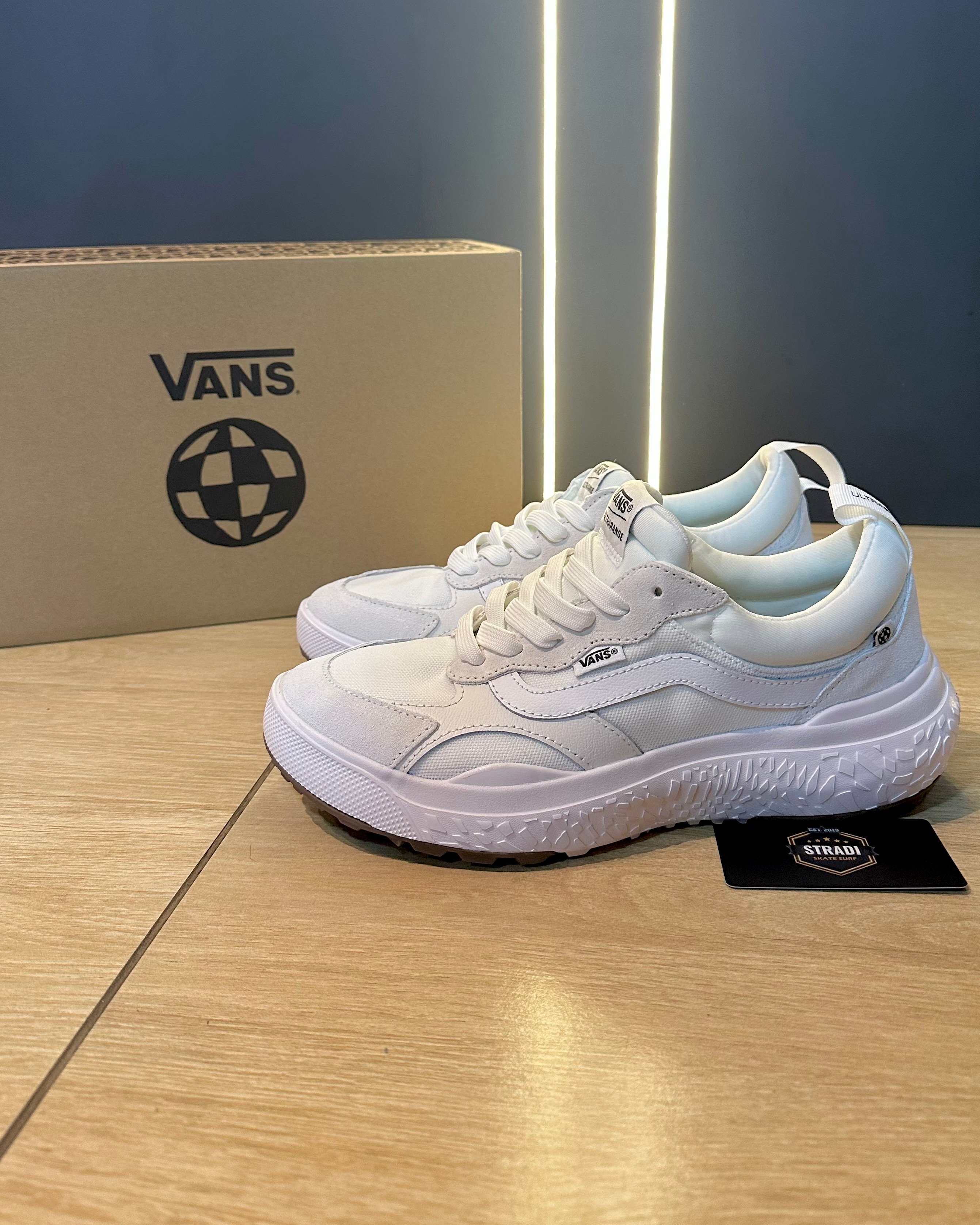 Tênis Vans Ultrarange Neo Vr3 True White | Stradi Skate Surf