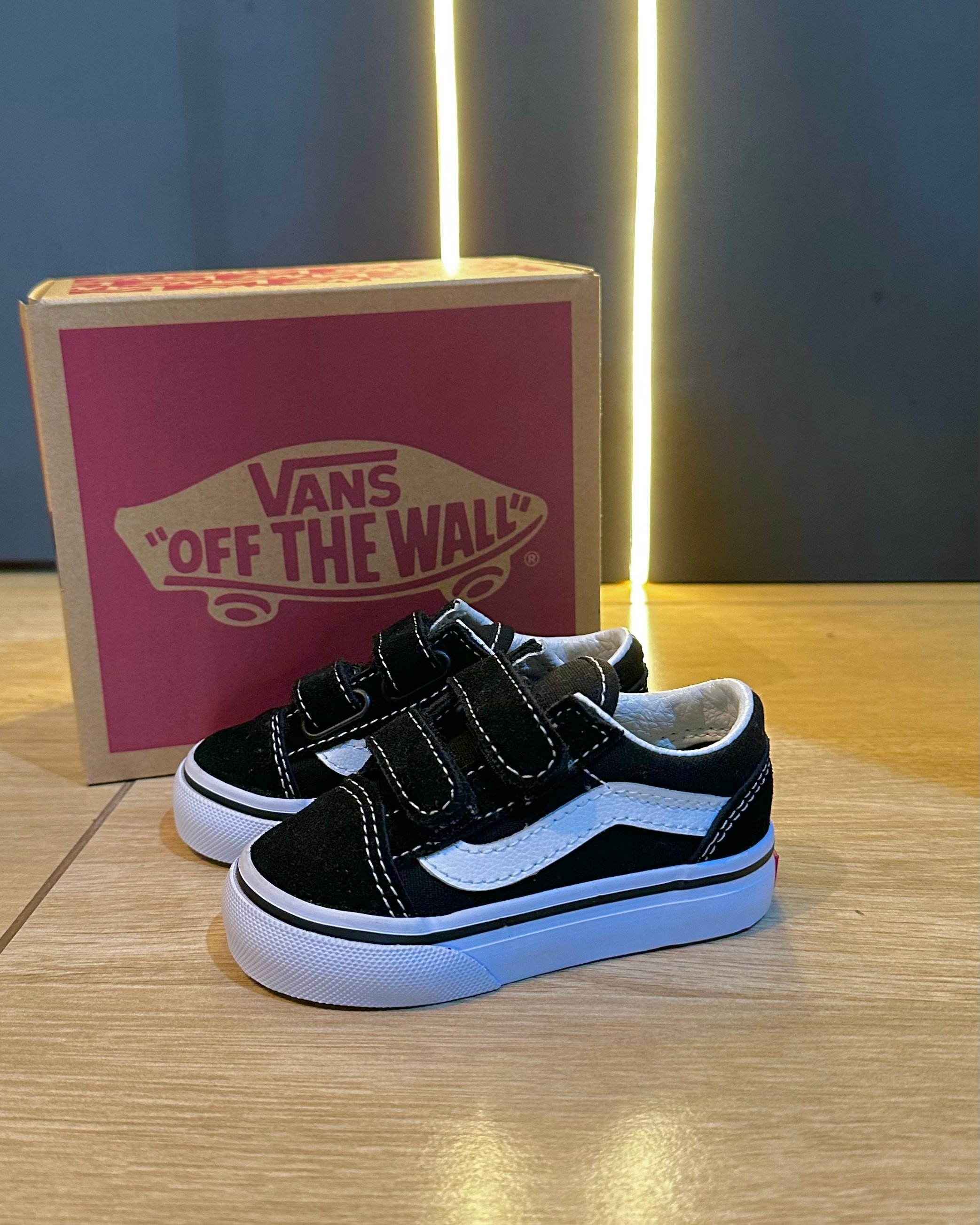 Tênis Vans Infantil Old Skool V Stradi Skate Surf