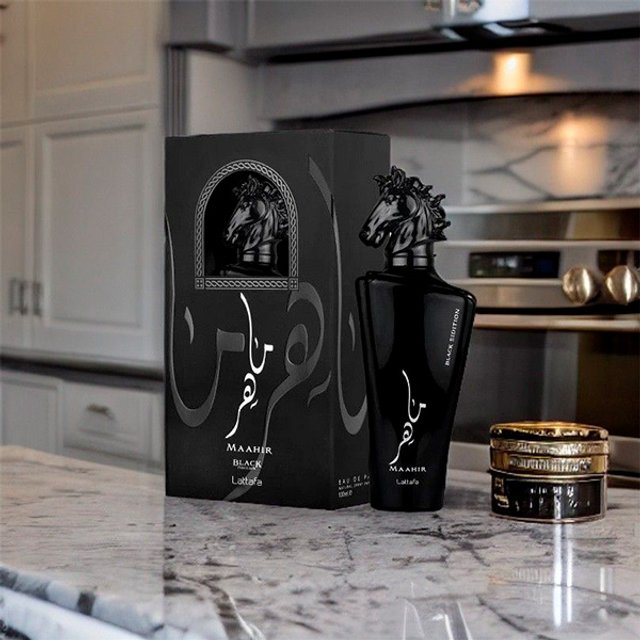 Perfume Maahir Black Edition Lattafa Eau de Parfum 100ml - Unissex