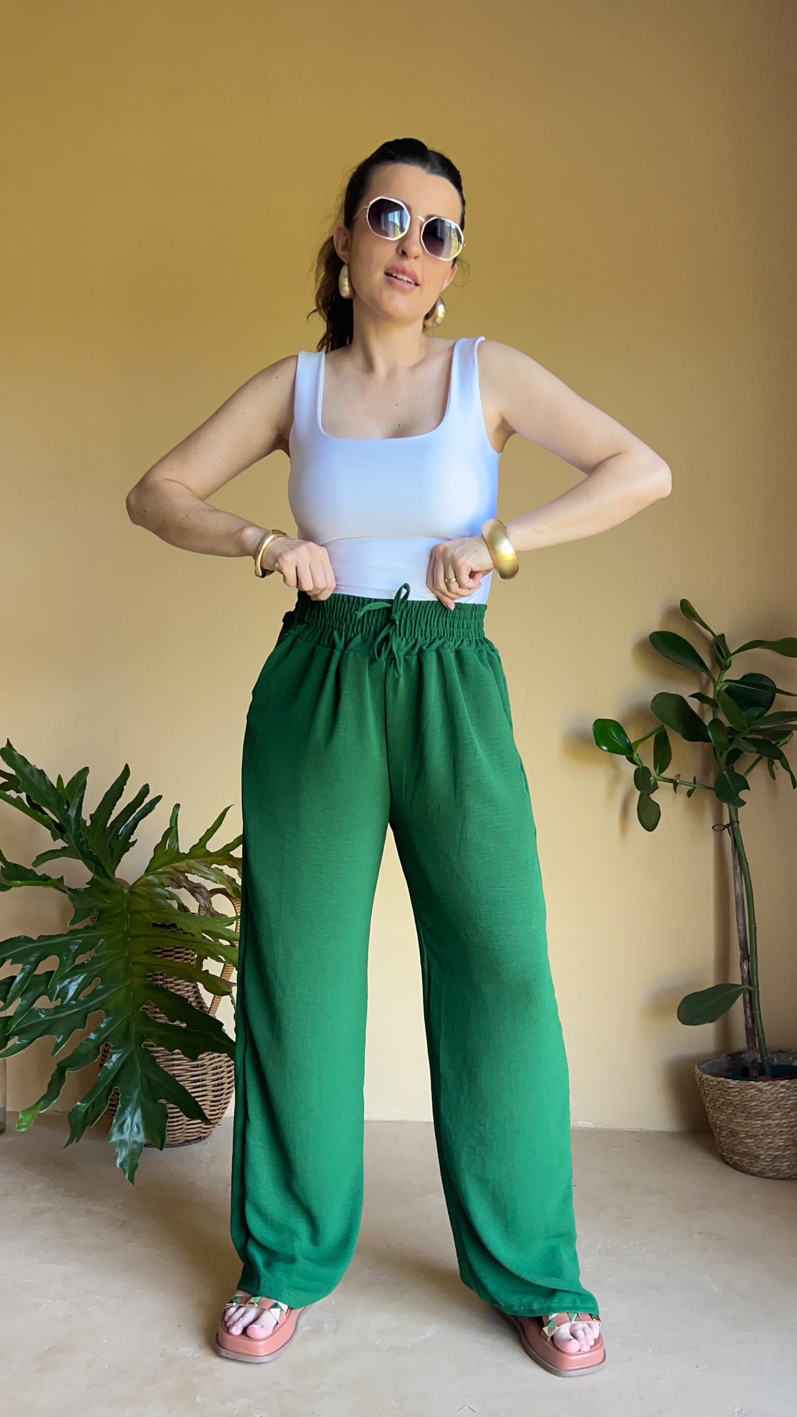 Calça Pantalona Crepe com bolso Loja Rosalinda