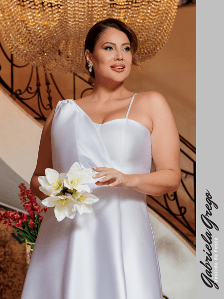 Vestido de Noiva Longo Plus Size Longo Branco Com Fenda na Saia
