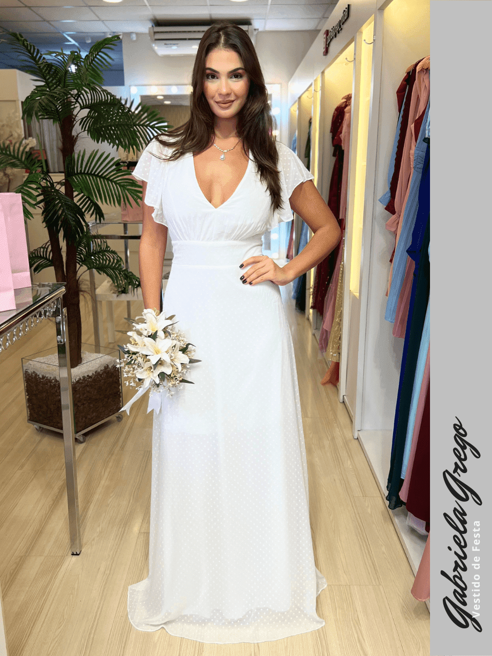 Vestido de Noiva Longo Plus Size em Poá Off White Com Decote em V