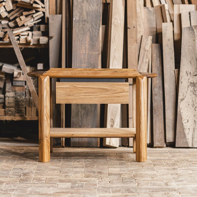 Mesa Cabeceira Tula | Coleção La Condesa | OSLO design