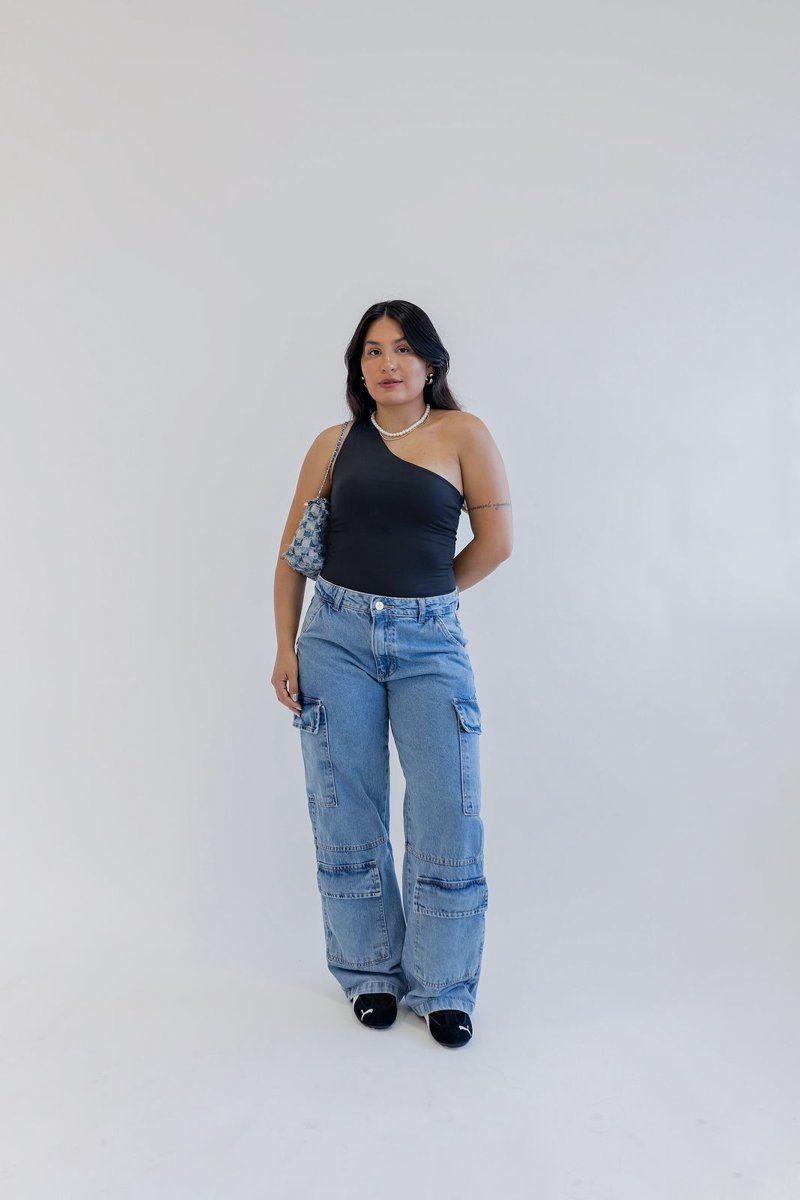 Calça jeans cargo bolsos Viena