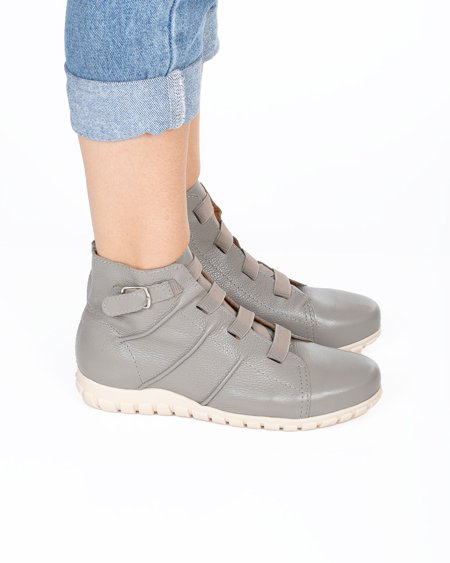  Originals SAINT FLORENT 26.5センチ TÊNIS COURO FLORA FENDI | Cris Roberto