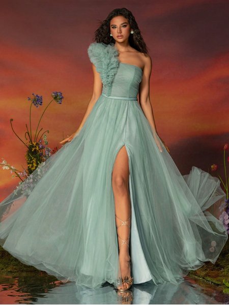 abundance green dress Selene Green Lace Strapless Maxi Dress