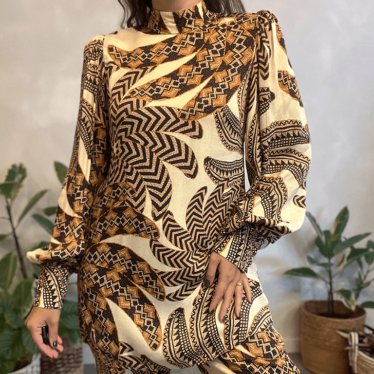 Blusa Cetim Banana Farm Global
