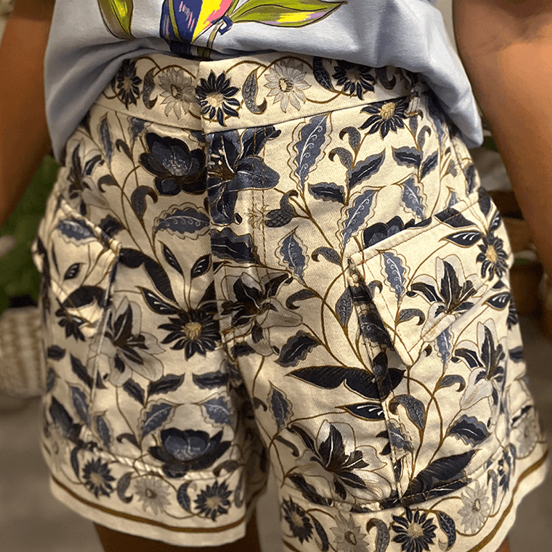 Short Sarja Floral Farm 38 - imagem 2