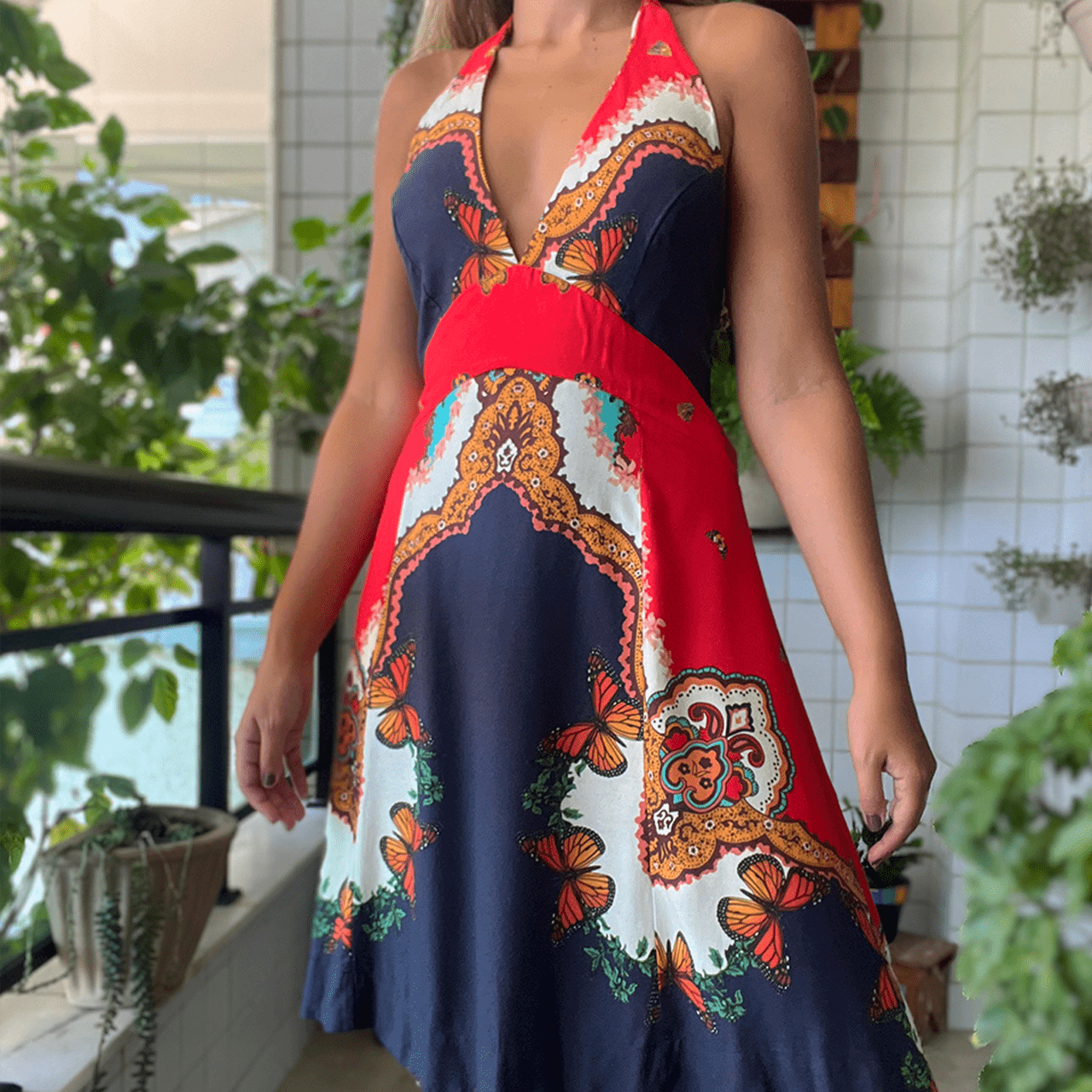 Vestido curto borboleta 2024 farm