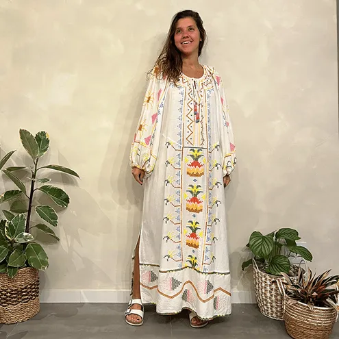 Vestido Bordado Farm