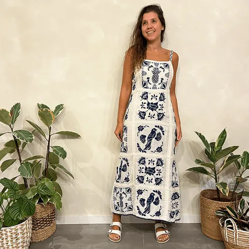 Vestido Bordado Azulejo Farm