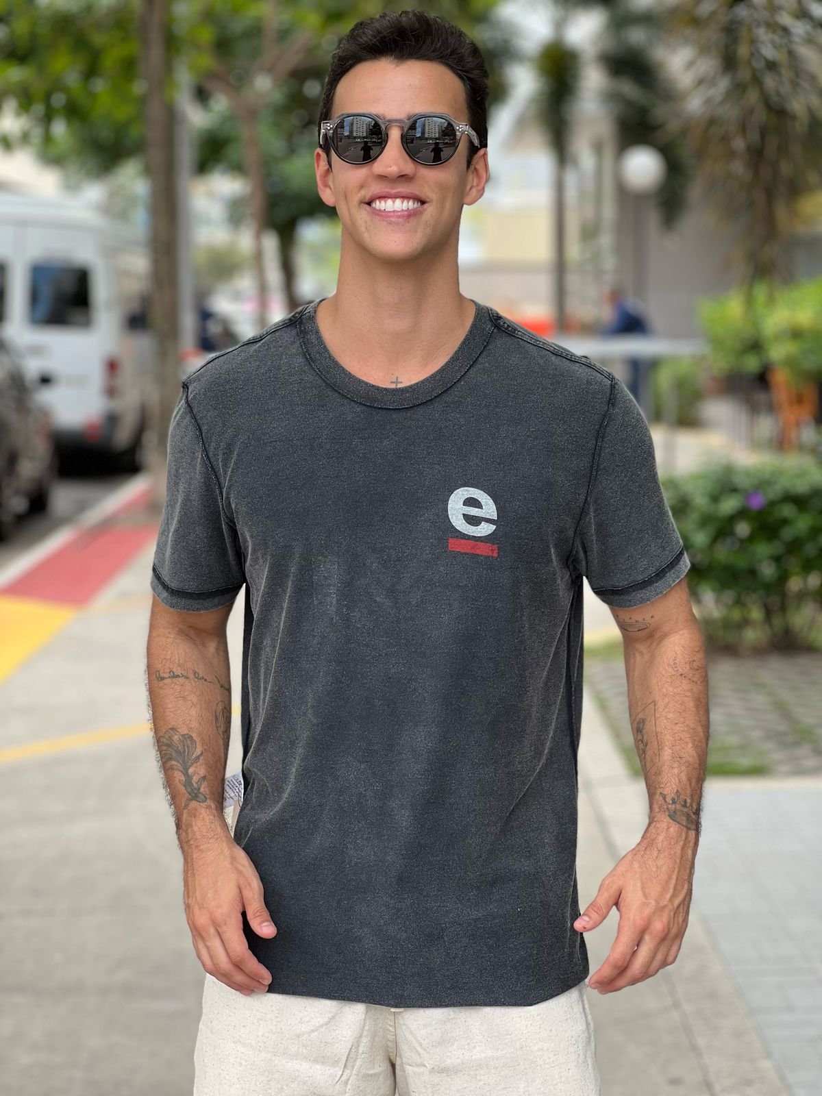 CAMISETA OSKLEN DOUBLE FACE MANIFESTO | KS LOJA