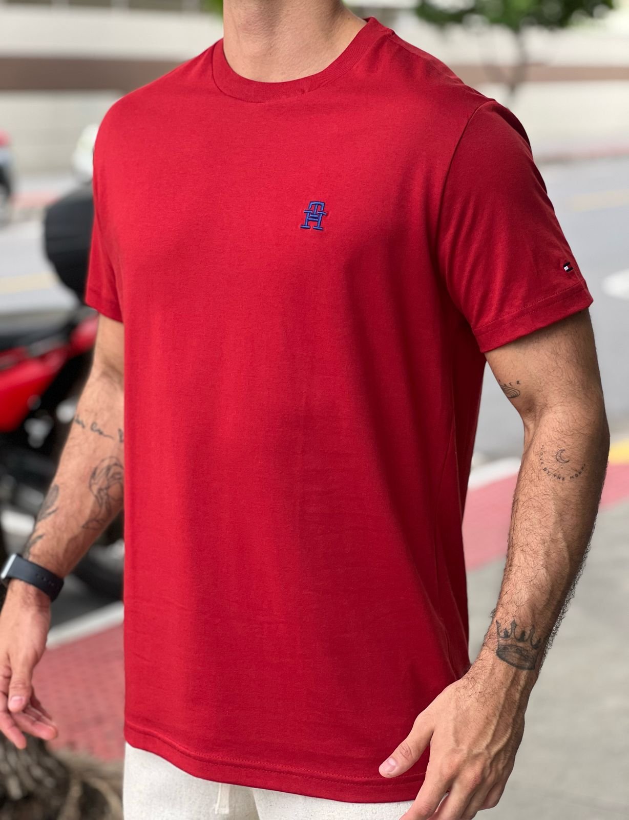 ✨とみー✨ CAMISETA TOMMY HILFIGER MONOGRAM IMD | KS LOJA