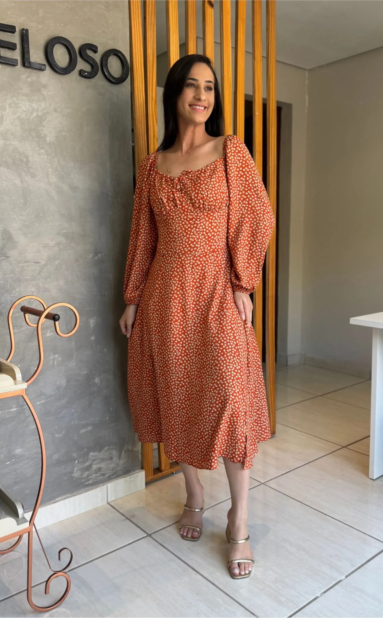 Vestido midi Fenda Manga Longa Floral Liberty/Camponesa Léia