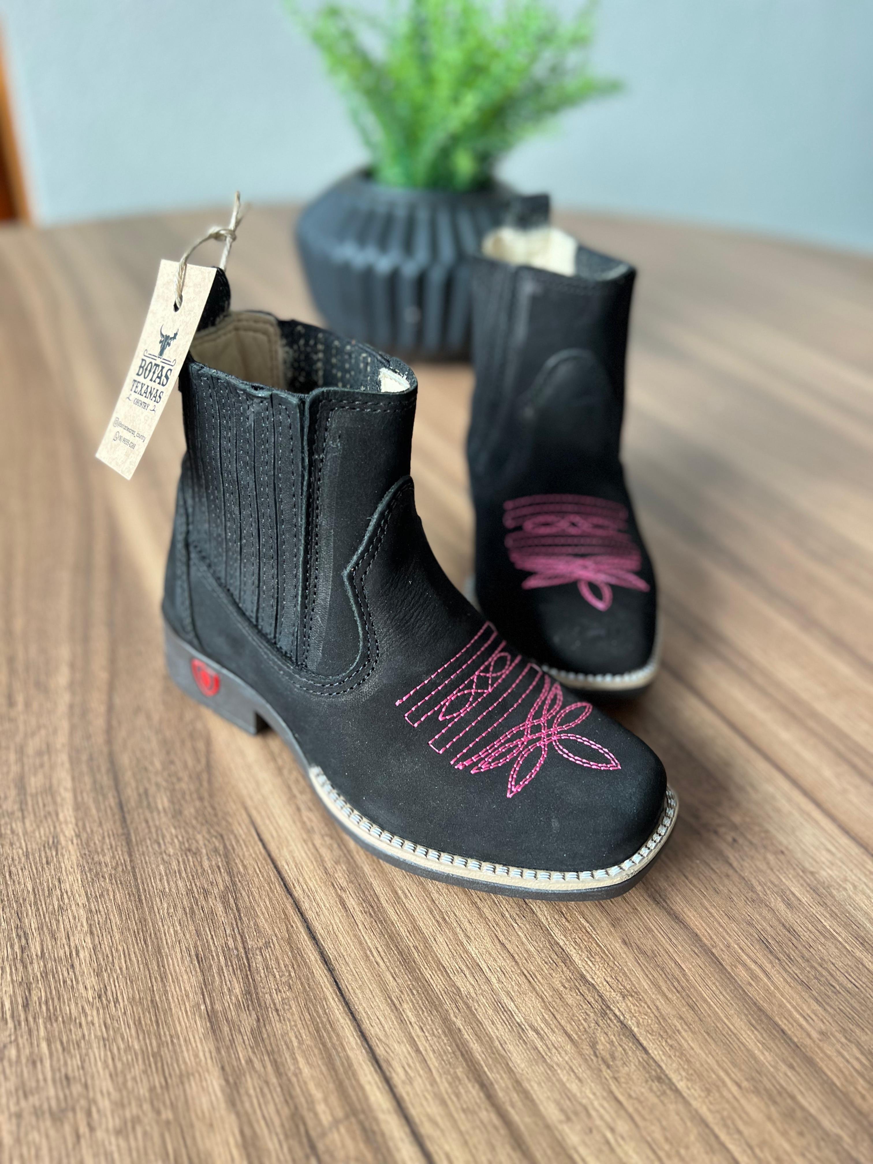 Botina Lavínia Infantil - Couro Nobuck Preto/Bordado Florão Rosa