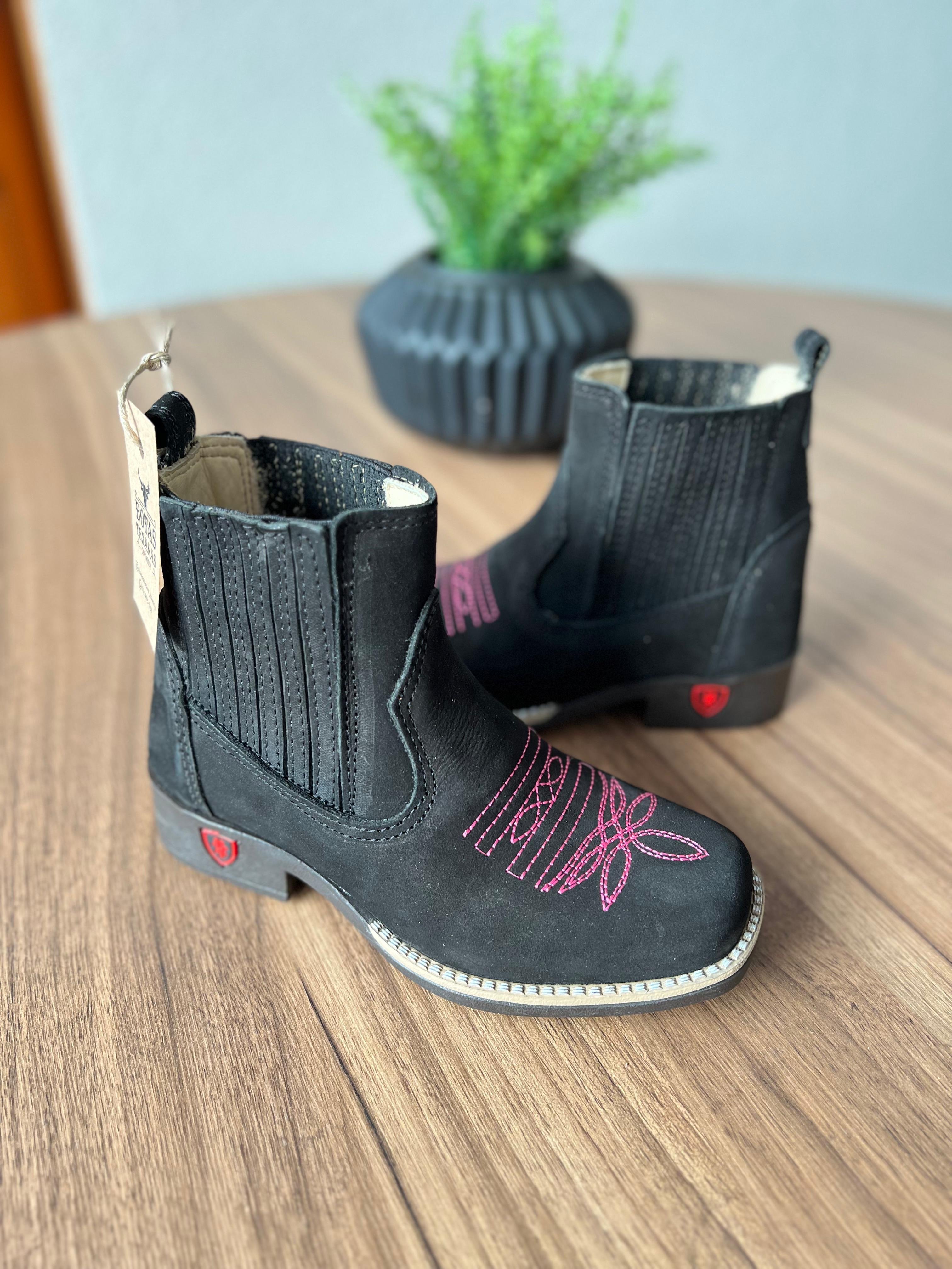Botina Lavínia Infantil - Couro Nobuck Preto/Bordado Florão Rosa