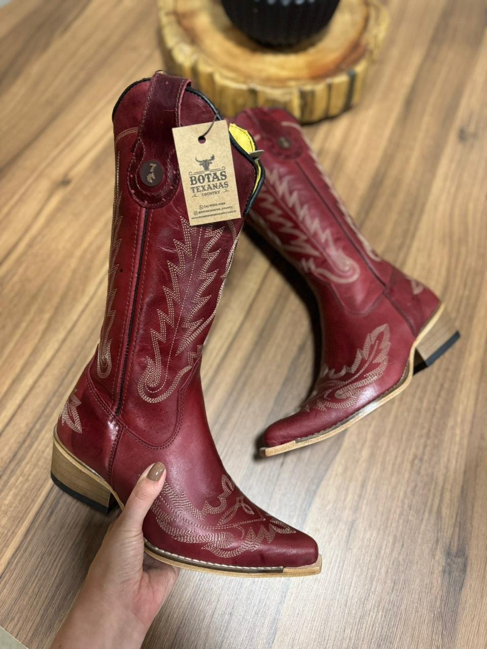Texana Samara (Perfilado) - Couro Fóssil Vermelho/Bordado Bege 
