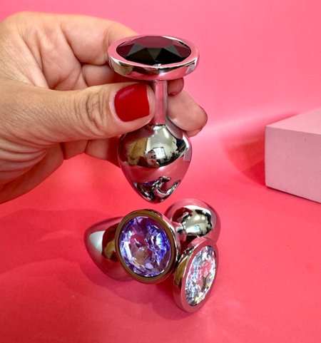 Plug anal em metal cromado Mdio | Maleta Malagueta Plug anal em metal cromado Mdio | Maleta Malagueta