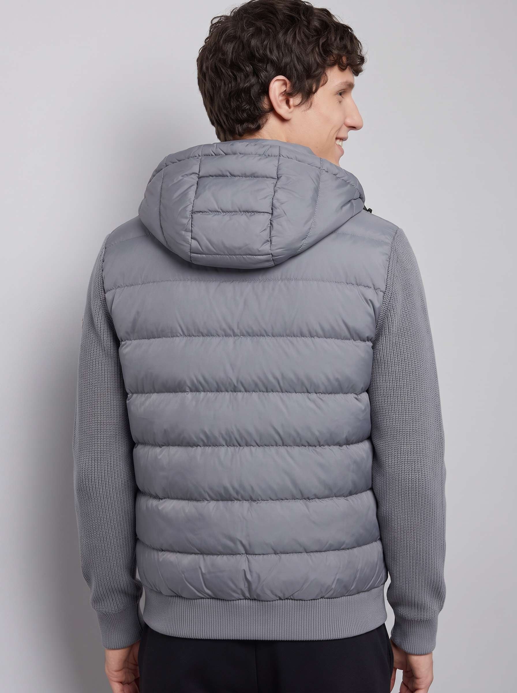 Moncler グレー ジャケット Jaqueta Moncler importada | SP Grifes