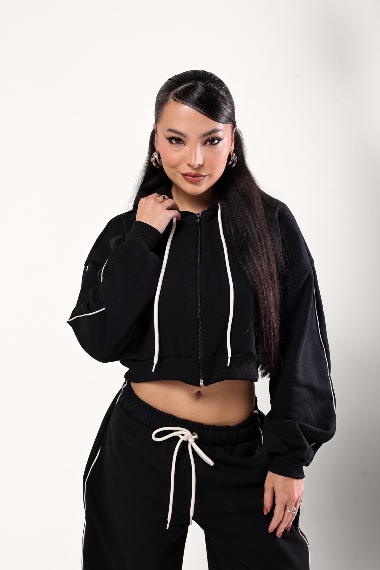Blusa de Moletom Megan com Capuz Preto