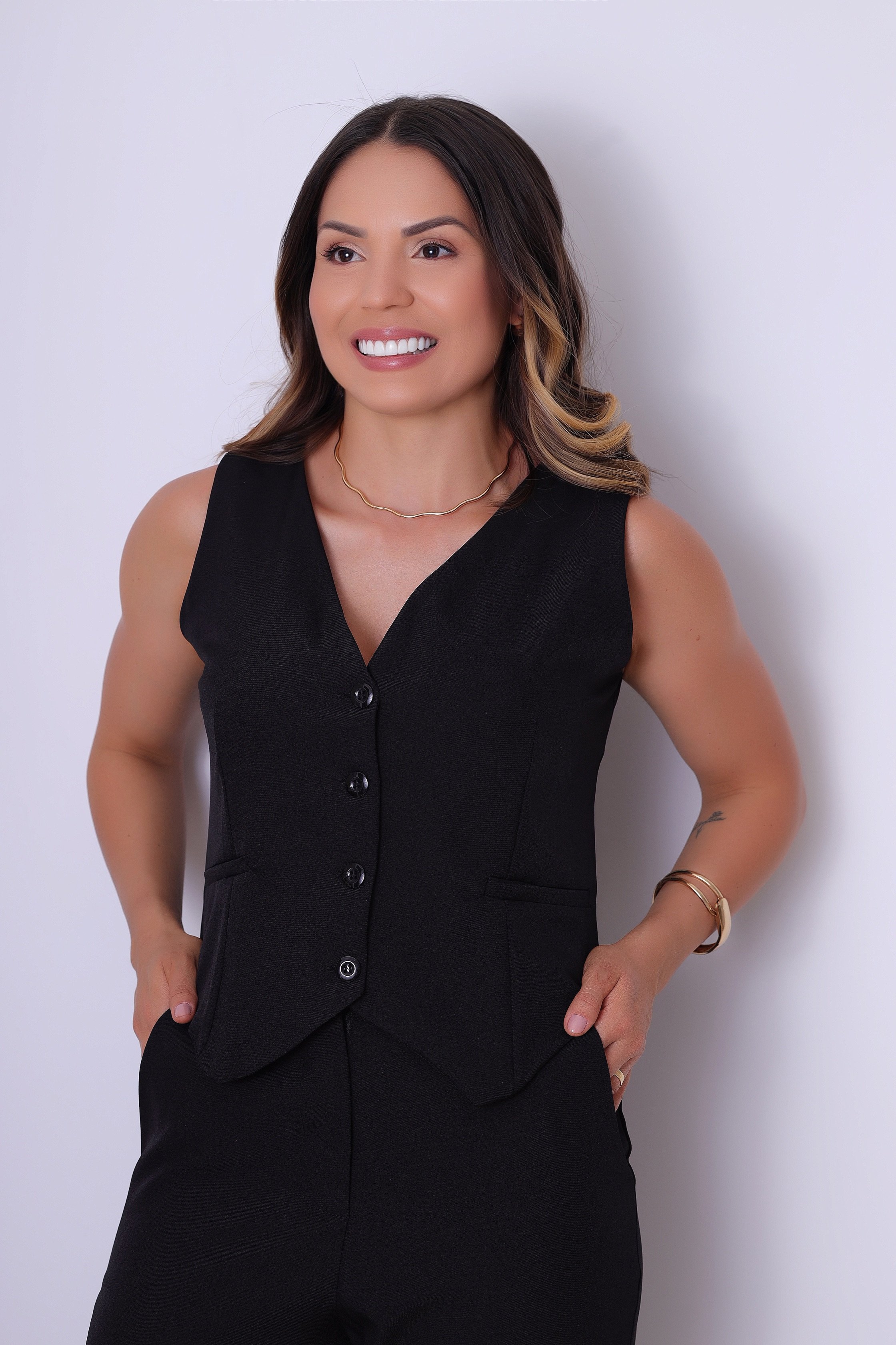 Conjunto Feminino Colete e calça alfaiataria Preto | AFLEZI