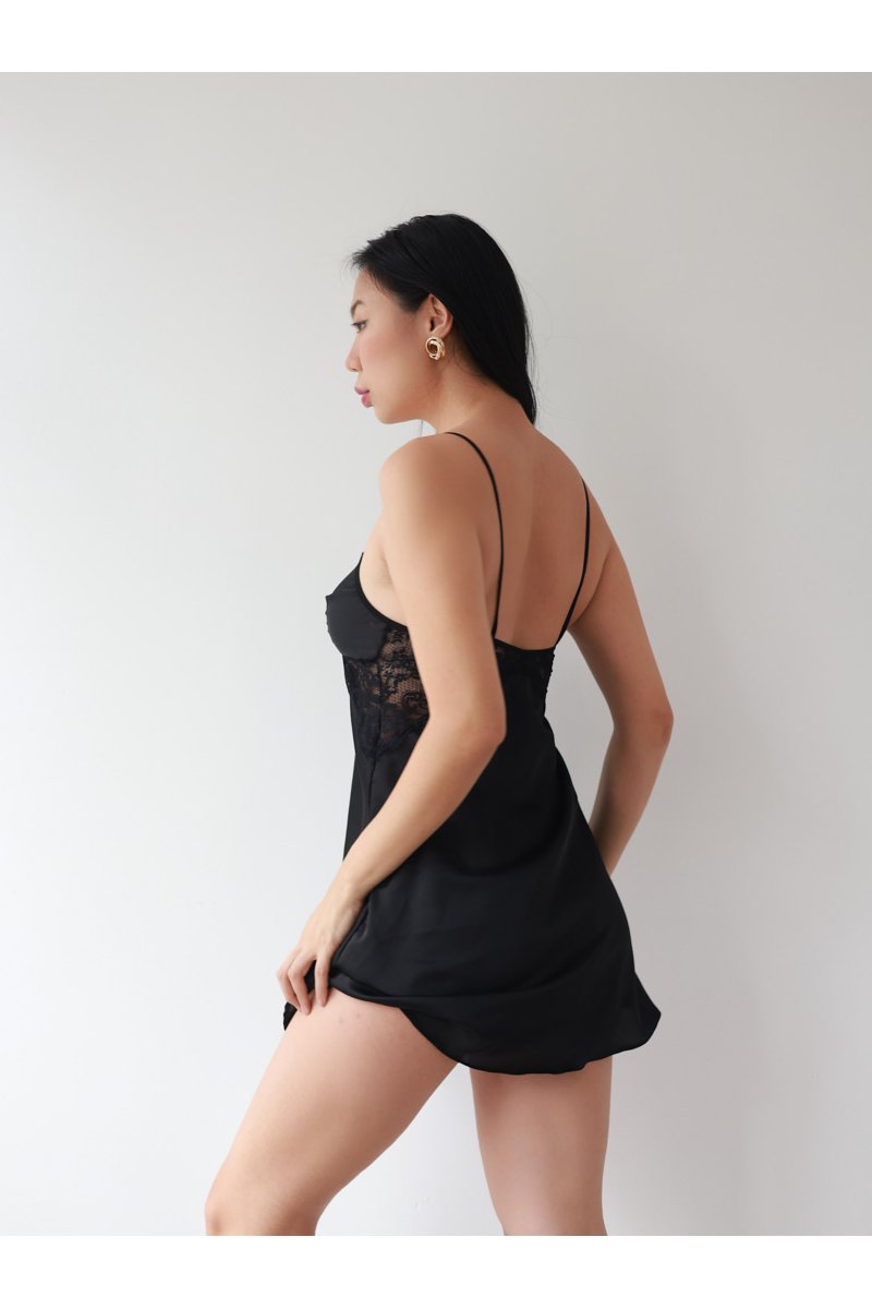 Camisola Baby-Doll Black Opium + Calcinha — detalhe renda