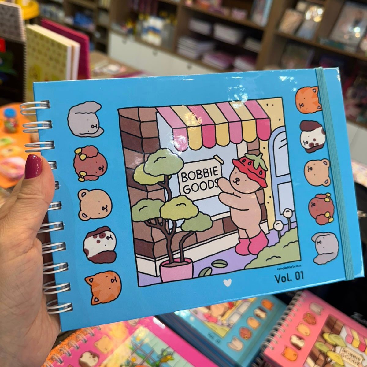 Livro de Colorir Bobbie Goods Volume 1 - Capa Azul | Papelaria Rose Gold