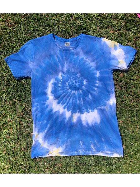 camiseta tie dye azul