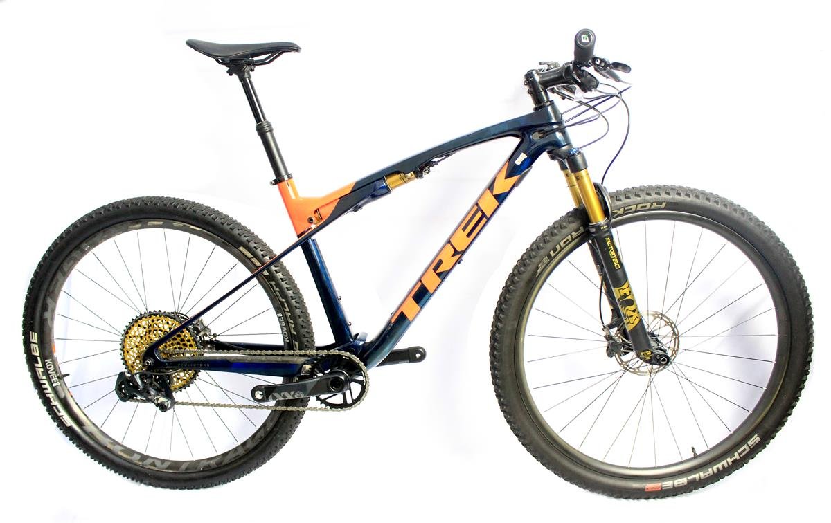 Bicicleta Aro 29 Trek SuperCaliber 9.9 com Sram Eagle 12v e Fox 32