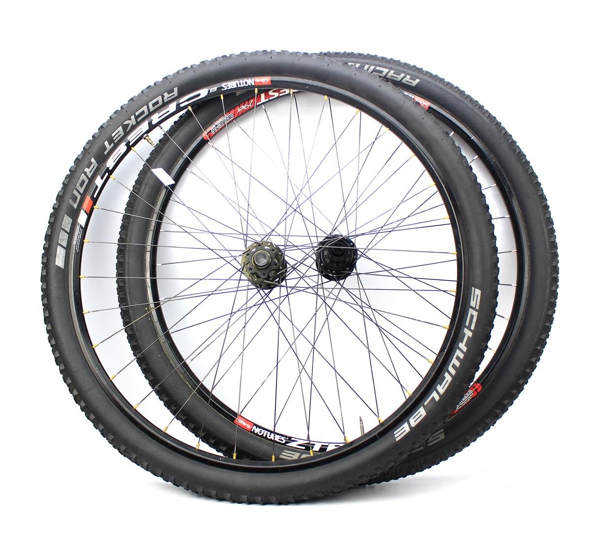 Rodas Aro 29 ZTR Stans Notubes com Pneus Schwalbe Cubos 100 e