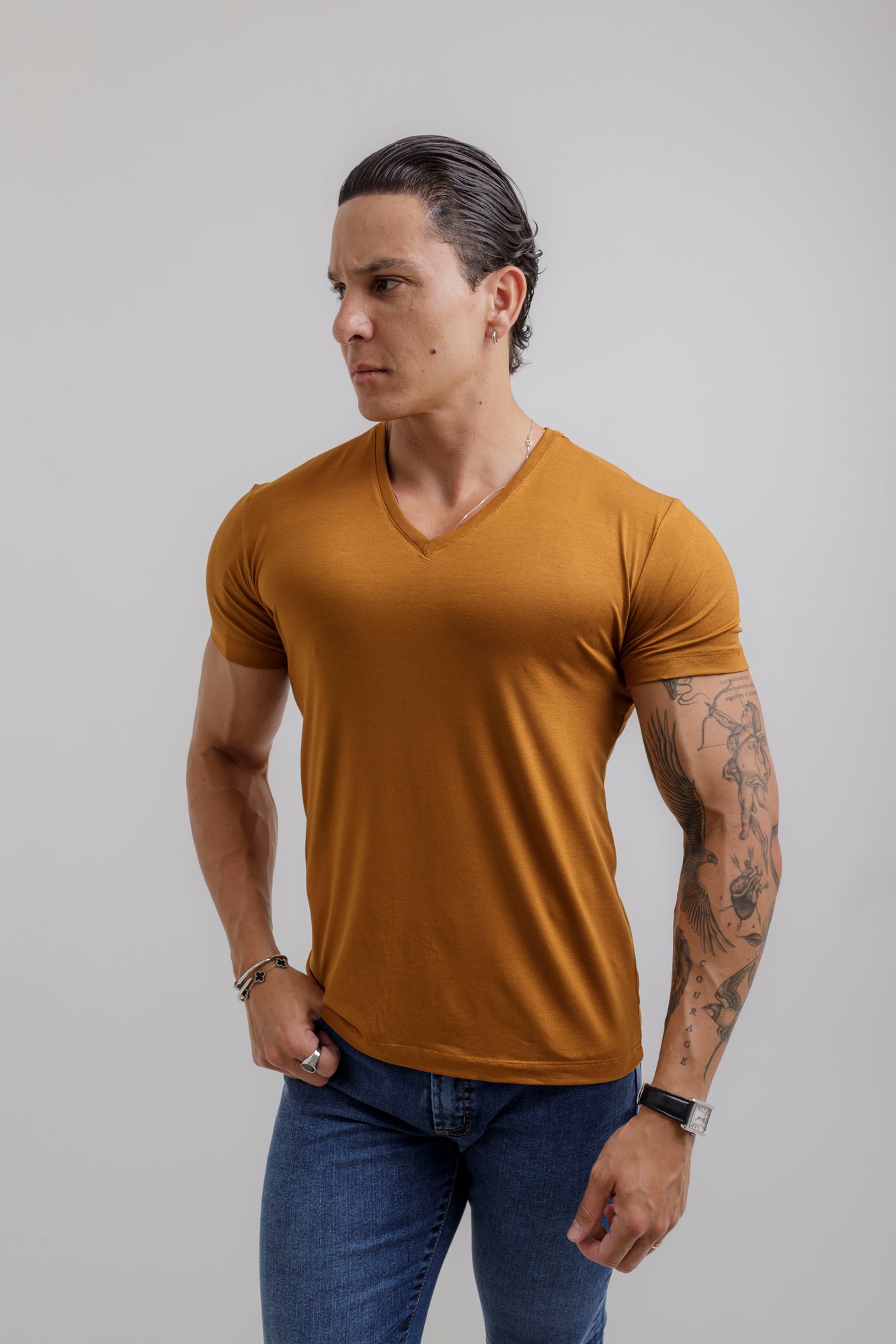 Camiseta Gola V em Fibra Vegetal Premium | Calling